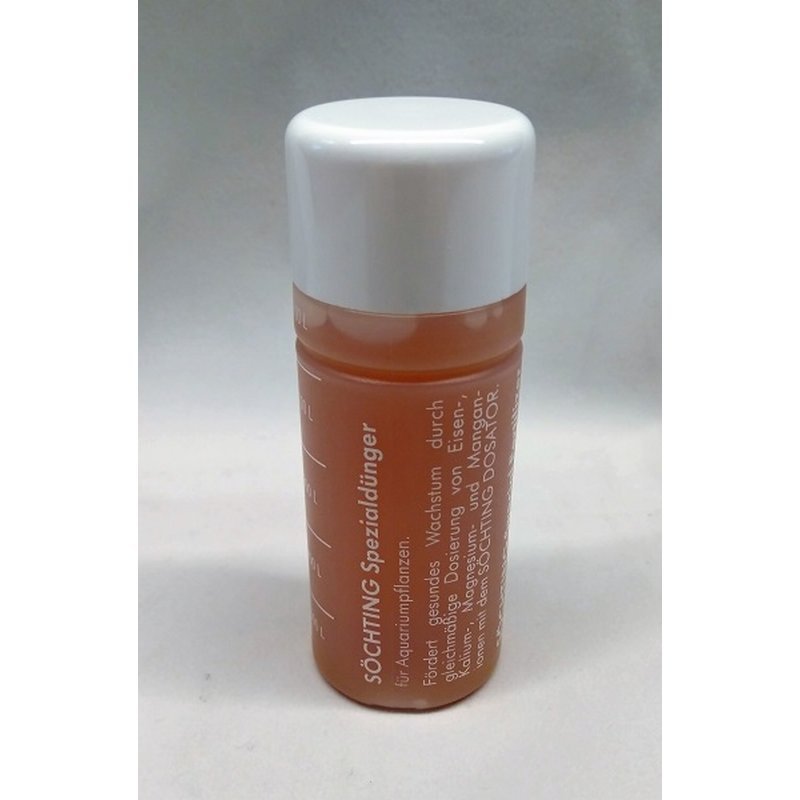 50ml Söchting Dosator Spezialdünger für Aquariumpflanzen, Eisendünger, zeigt den Dosator und die Flasche in einem Aquarium.