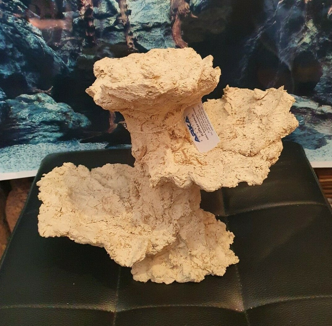 ARKA Riffsäule aus Natur-Riffkeramik, 35x32x35cm, für Meerwasser-Aquarium, detailreiche Oberflächen und natürliche Optik