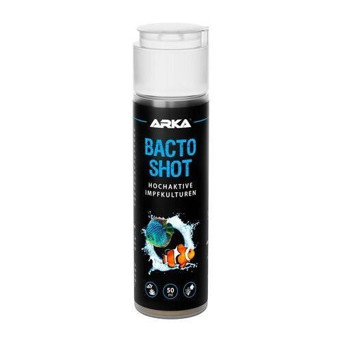 Arka Bacto Shot 50ml hochaktive Bakterienimpfung für Süß- und Meerwasseraquarien, Flasche mit Flüssigkeit im Aquarium.