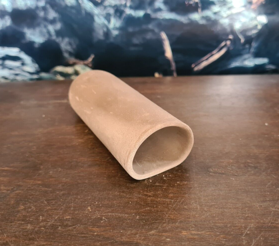 Braune Laichhöhle für Welse im Aquarium, halbrunde Welshöhle aus Ton, 10 cm, ideal für Wels-Laichverstecke