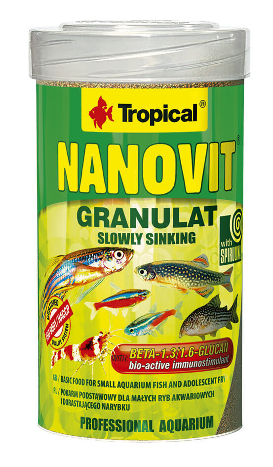 Tropical Nanovit Granulat für Nano-Fische im Aquarium, 250ml, Nahaufnahme des Futtergranulats in einer transparenten Verpackung