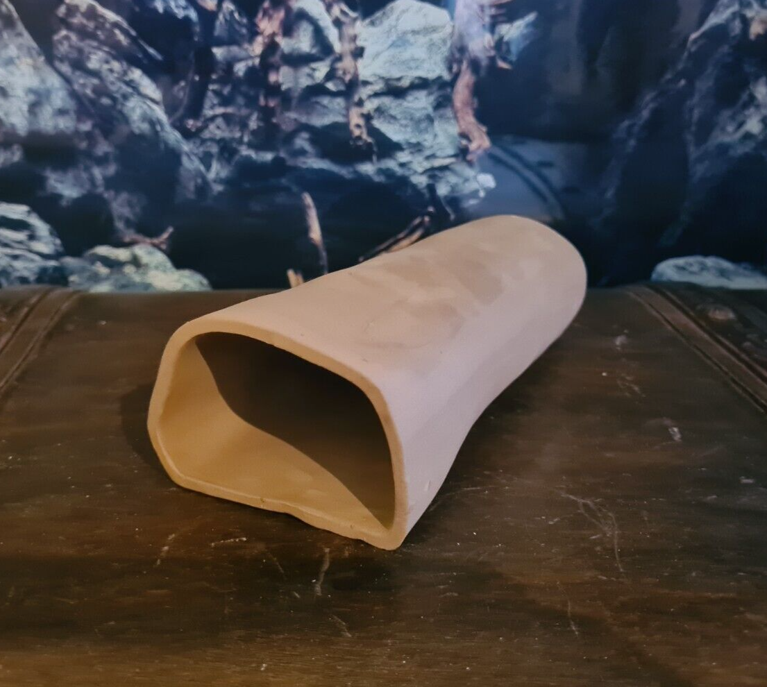 Braune Welshöhle aus Keramik von Ceramic Nature, Laichhöhle für Welse, 21,5 cm, Zucht- und Aquarien-Dekoration