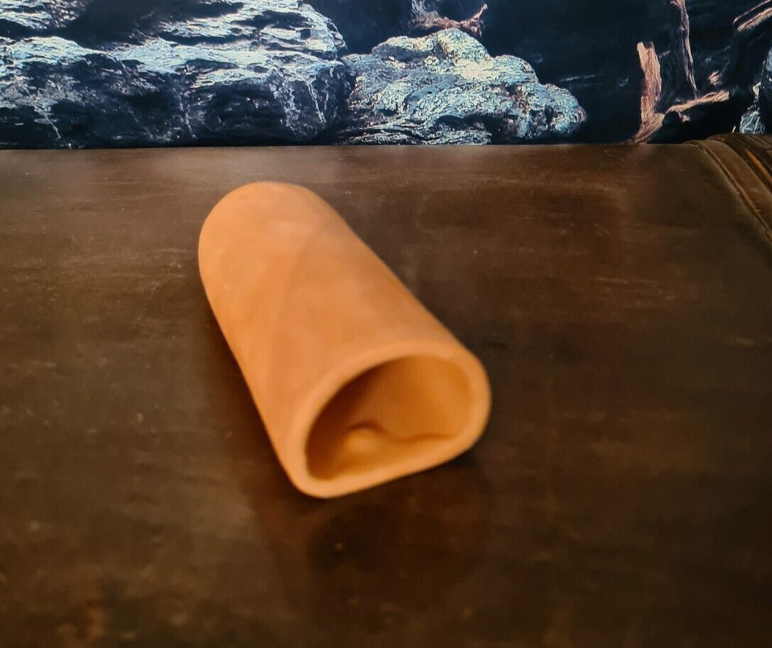 Terrakotta-Welslaichhöhle, halbrund, 10cm, Aquarium Dekoration, natürliche Tonhöhle für Welse und Zucht, keine Marke