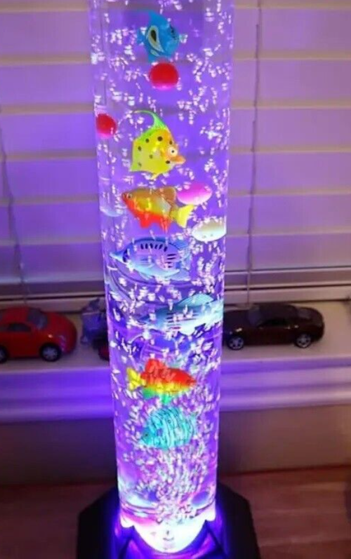 Bunte 15x Plastikfische Deko, 4,5cm groß, für Aquarium, Nano Cube und Wassersäule, farbenfrohe Fisch Dekoration.